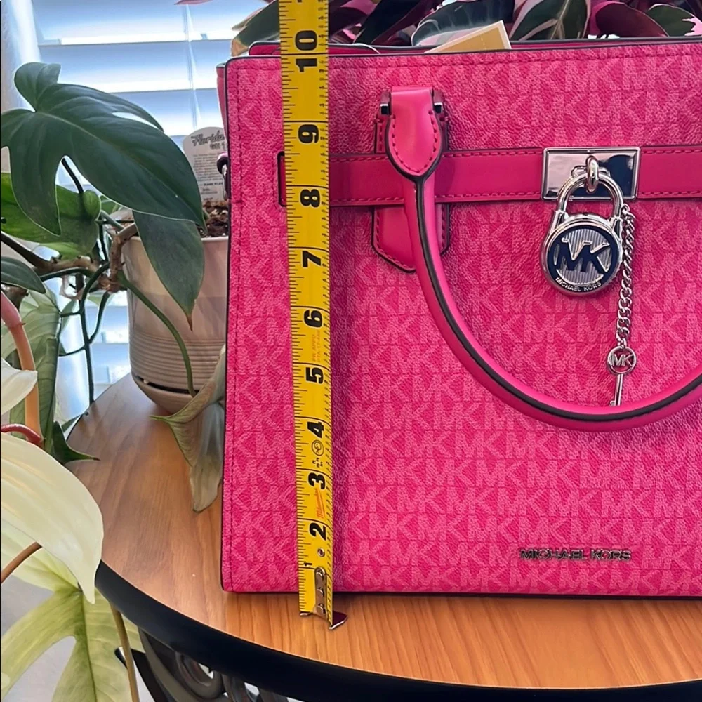 Michael Kors Dragonfruit MD Satchel NWT - Picture 13 of 16